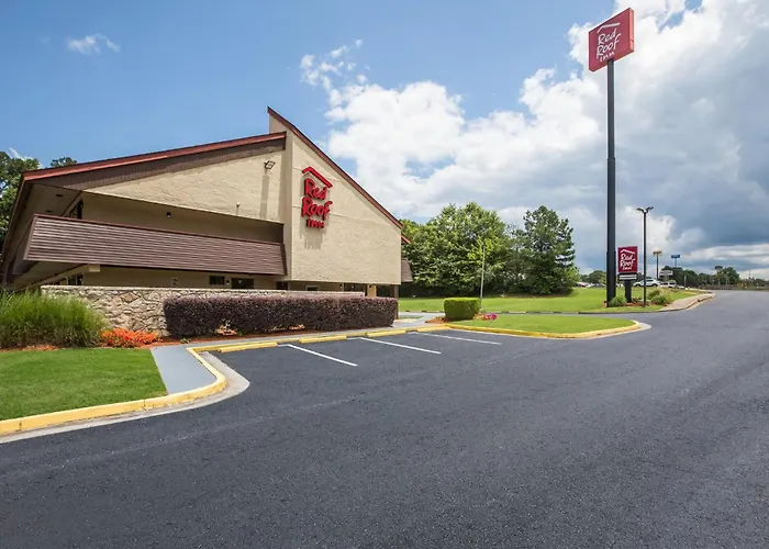 Cheap hotel: Red Roof Inn Atlanta South - Morrow
