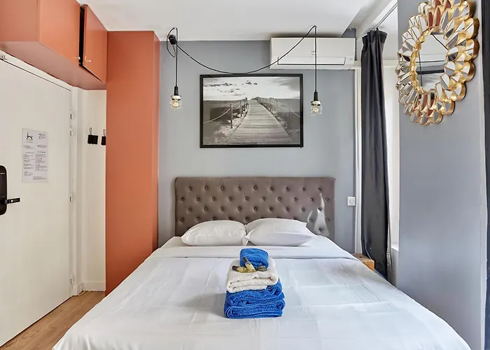 Location Maison Vacances Résidence Caire / Montorgueil