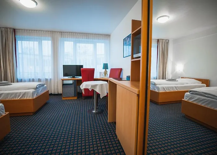 Cheap hotel: Hotel In Herrenhausen