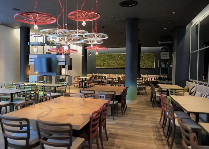 IntercityHotel Amsterdam Airport