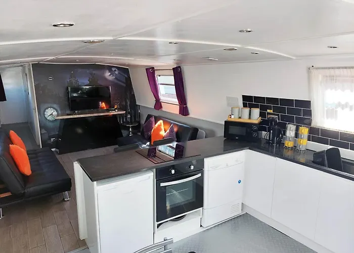 Campsite: The Joker Boat