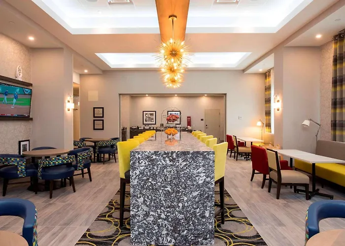 Hampton Inn & Suites By Hilton Thunder Bay