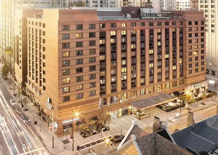 Embassy Suites - Downtown River North