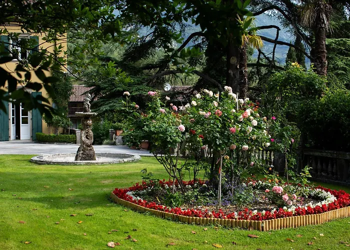 Hotel con piscina: Villa Angelica