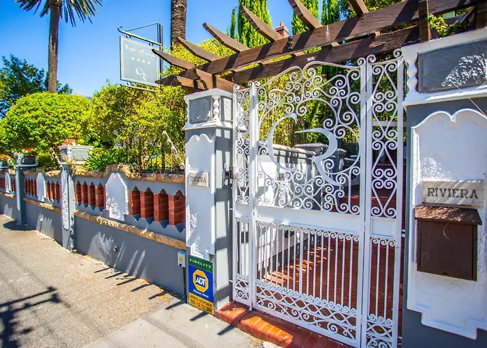 Cape Riviera Guesthouse