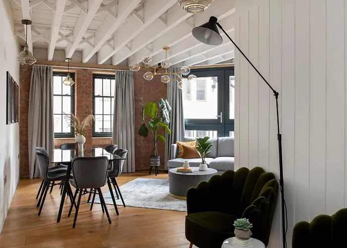 Vacation rental: Cove Arne Street