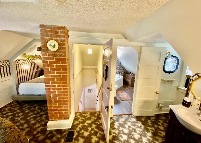 B&B only: Holden House 1902 Bed & Breakfast Inn