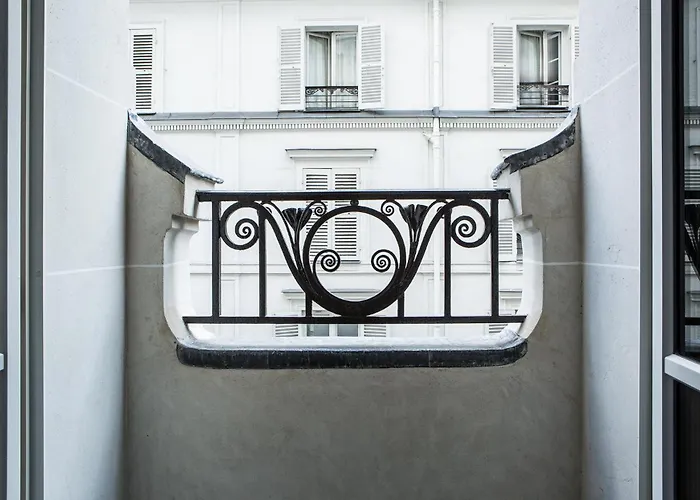 Boutique hotel only: Hotel Du Rond-Point Des Champs-Elysees - Esprit De France