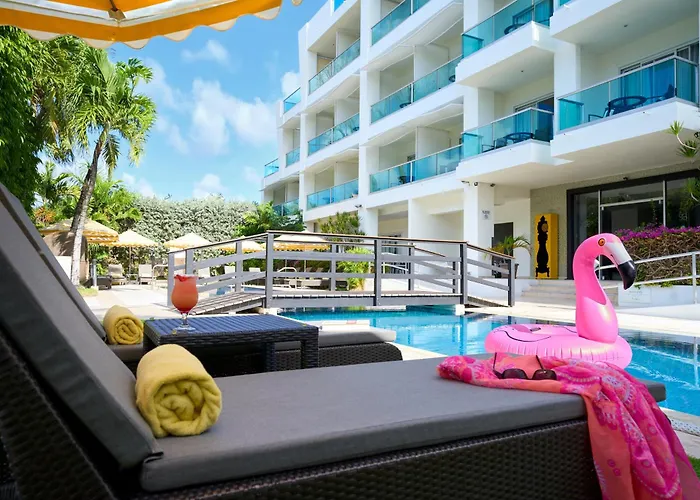 Rockley By Ocean s - Breakfast Included
