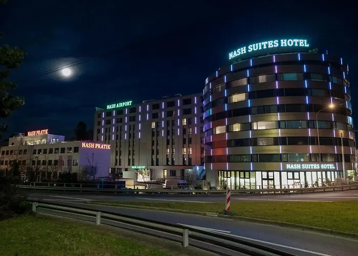 Nash Suites Airport