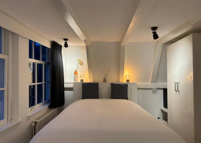 Nine Streets Inn