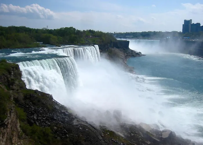 Hotel near College: Wanderfalls Guesthouse & Hostel