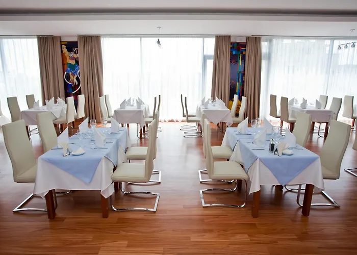 Marshal Garden Hotel