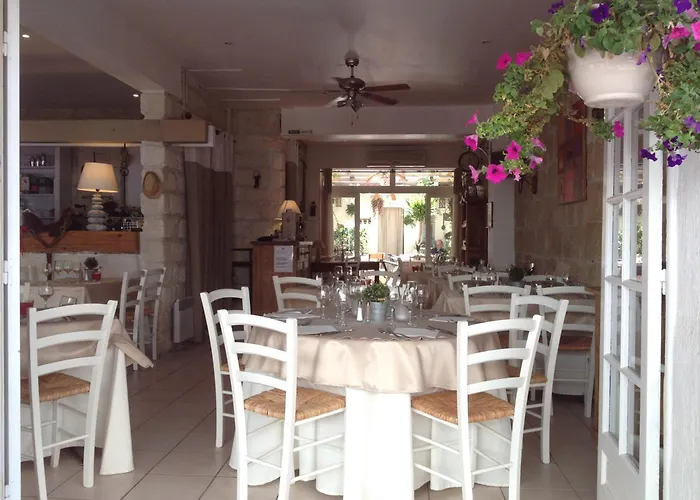 Hôtel Restaurant Le Provençal