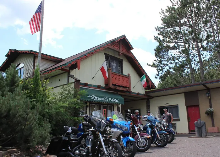 Beach hotel: Riverside Motel