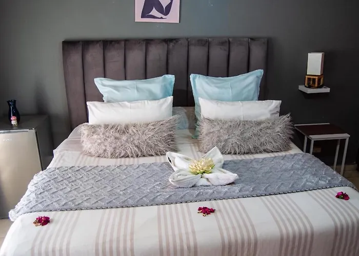 Warmbaths Thai Spa And Guest House