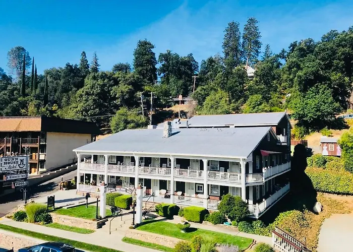 Motel: Gunn House Hotel