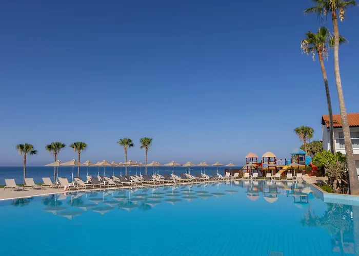 Kid friendly hotel Kapetanios Aqua