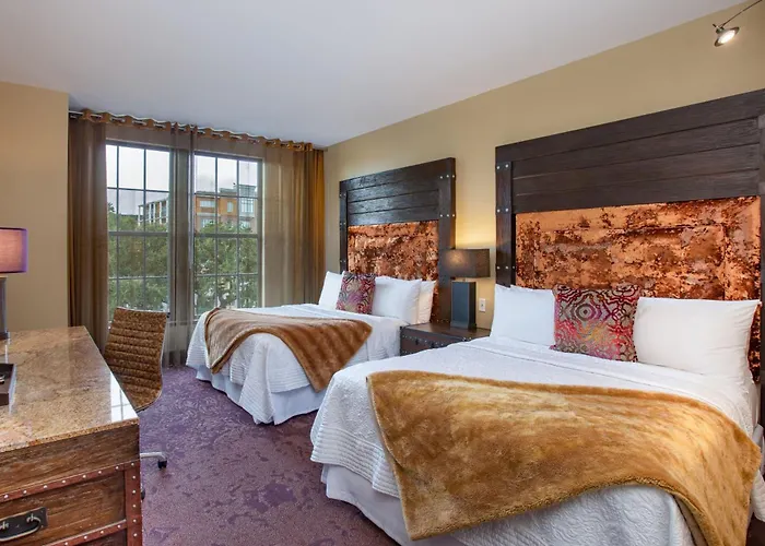 Hotels with a view Bohemian Savannah Riverfront, Autograph Collection