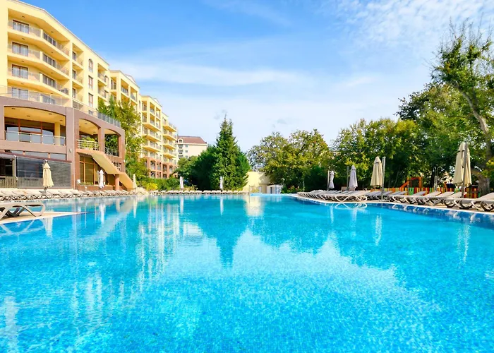 Hotels with a view Apart Golden Line