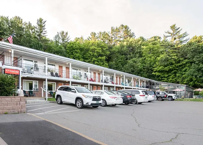 Tiltonlodge Inn & Suites