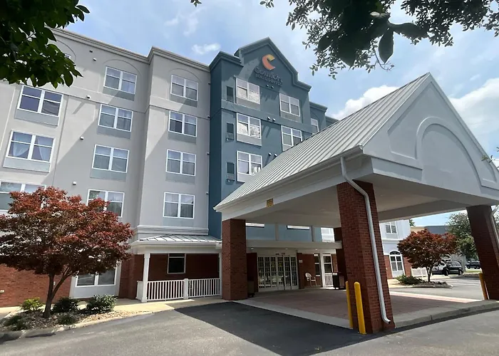 Comfort Inn & Suites Virginia Beach - Norfolk Airport