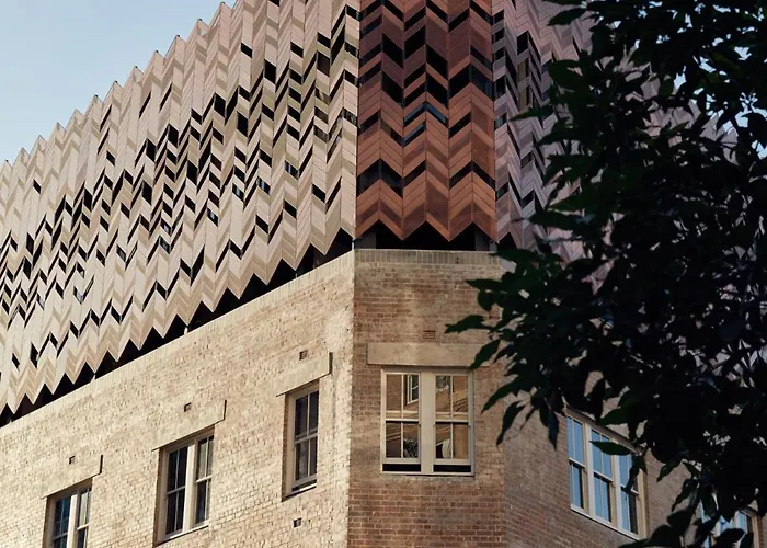 Paramount House