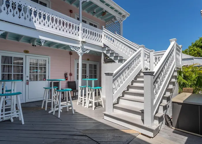 Dog friendly hotels Palms