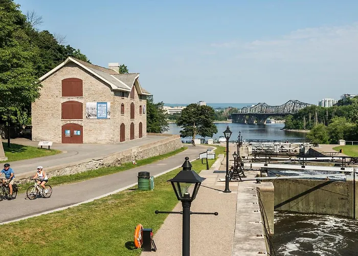 Central hotel: Holiday Inn - Ottawa Dwtn - Parliament Hill By Ihg