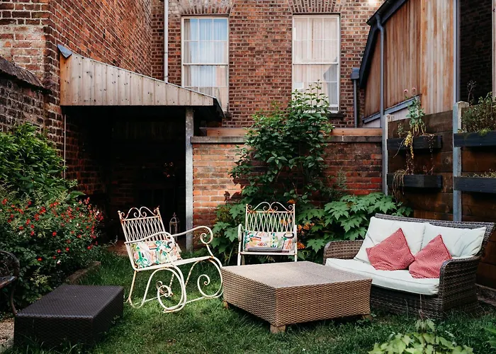 No.1 Pery Square & Spa