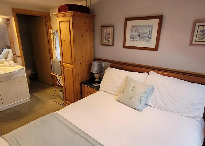 B&B only: Alington House