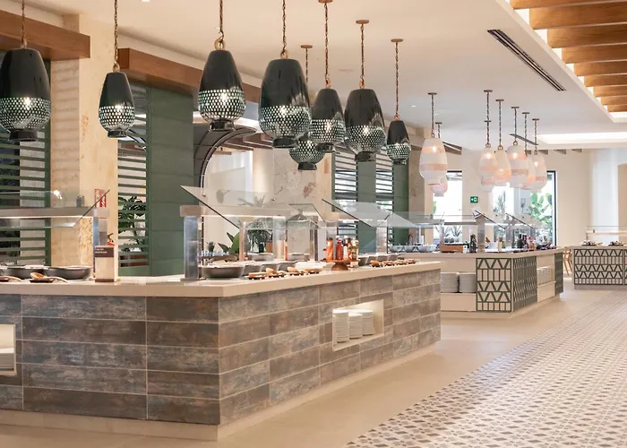 Hotel con piscina: Catalonia Bayahibe