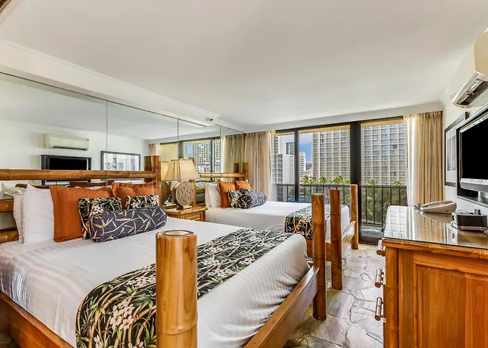 Beach hotel: Castle Bamboo Waikiki Hotel