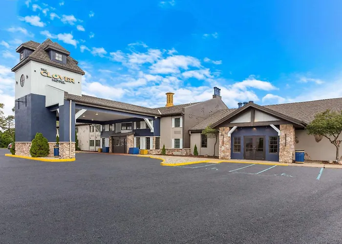 The Clover Hotel, Ascend Hotel Collection