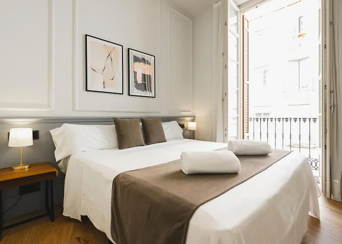 Pet Friendly hotel: Alcazaba Premium Hotel