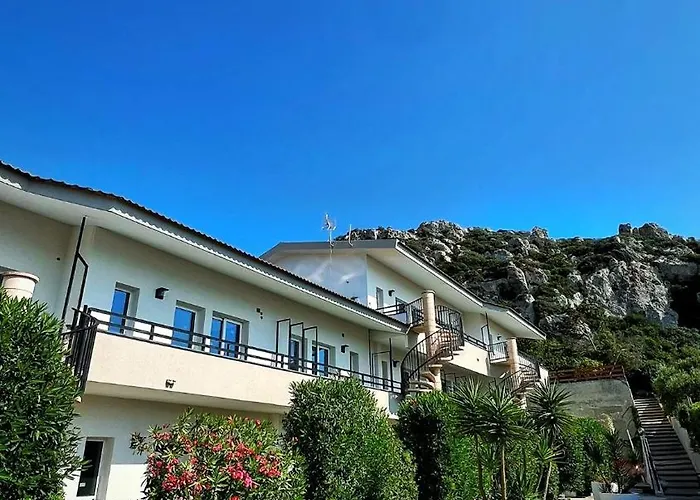Albatros Apartments