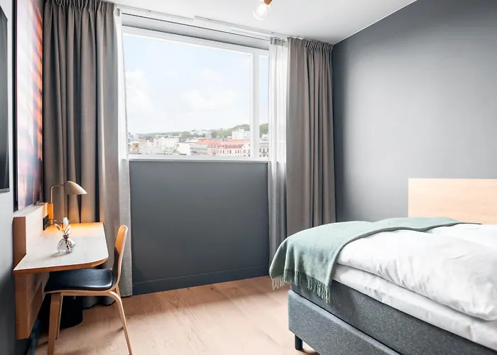 Clarion Hotel Sea U