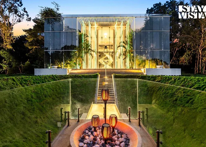 Villa: The Crystal Hall India'S Only All Glass Villa