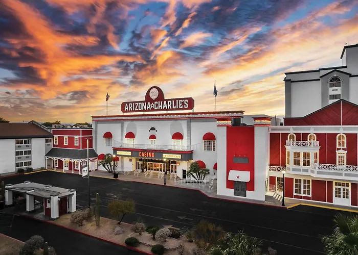 Cheap hotel: Arizona Charlie'S Decatur