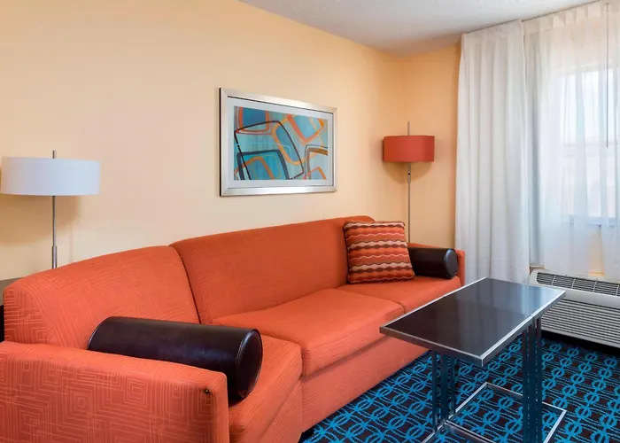 Hotels with pool Fairfield Inn & Suites Temple Belton