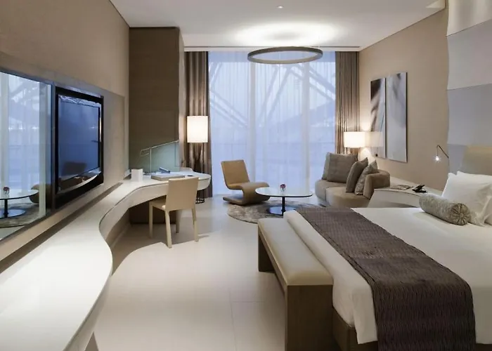 Hotel Plaza Grand Near Igi Airport