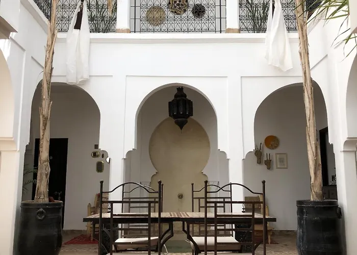 Hotel pres du College: Riad Sin