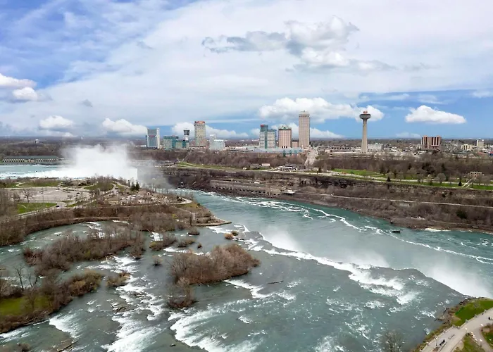 Cambria Niagara Falls