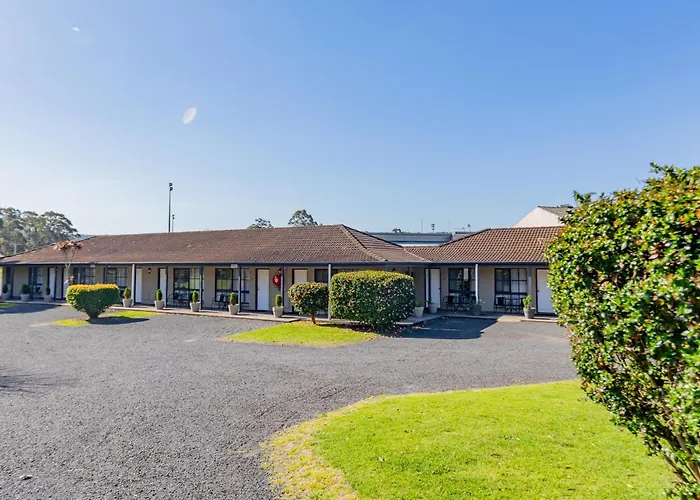 Pet Friendly hotel: Coachman'S Eden