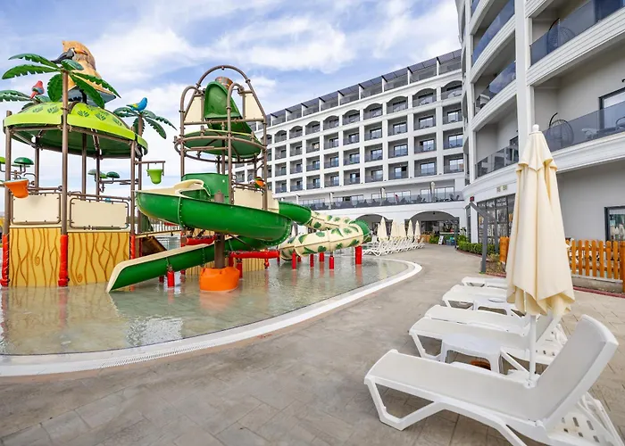 Side Moon Palace Hotel