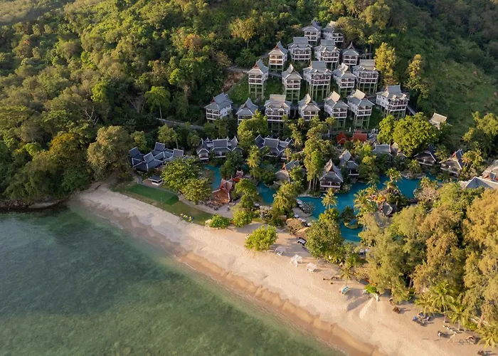 Luxury hotel only: Thavorn Beach Village Resort & Spa Phuket