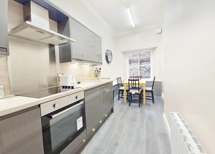 Backpackers - Over 18S Only