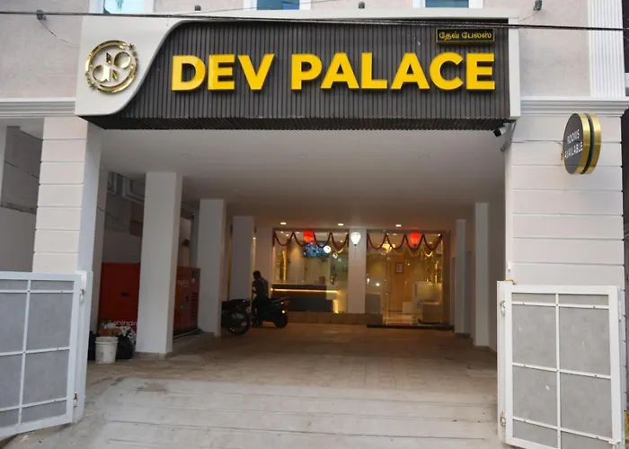 Hotels Close to Airport Dev Palace