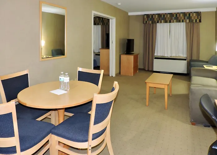 Marco LaGuardia Hotel&Suites