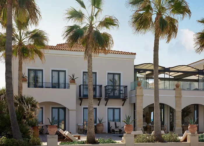 4 sterren hotel: Grecotel Plaza Beach House